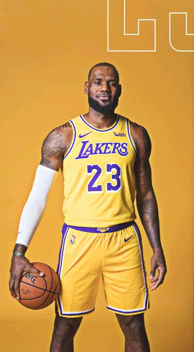 德保罗：去国家队前，梅西对我说他想再去诺坎普看看（德保罗：启程国家队前，梅西说他想再回诺坎普看看）