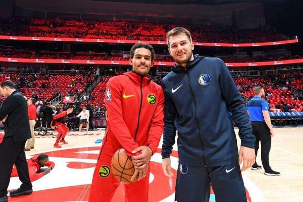 卡什：今夏只想留在维拉；还在找对象，波兰女生请私信我（卡什：今夏只愿留守维拉；仍在寻觅另一半，波兰女孩欢迎私信）