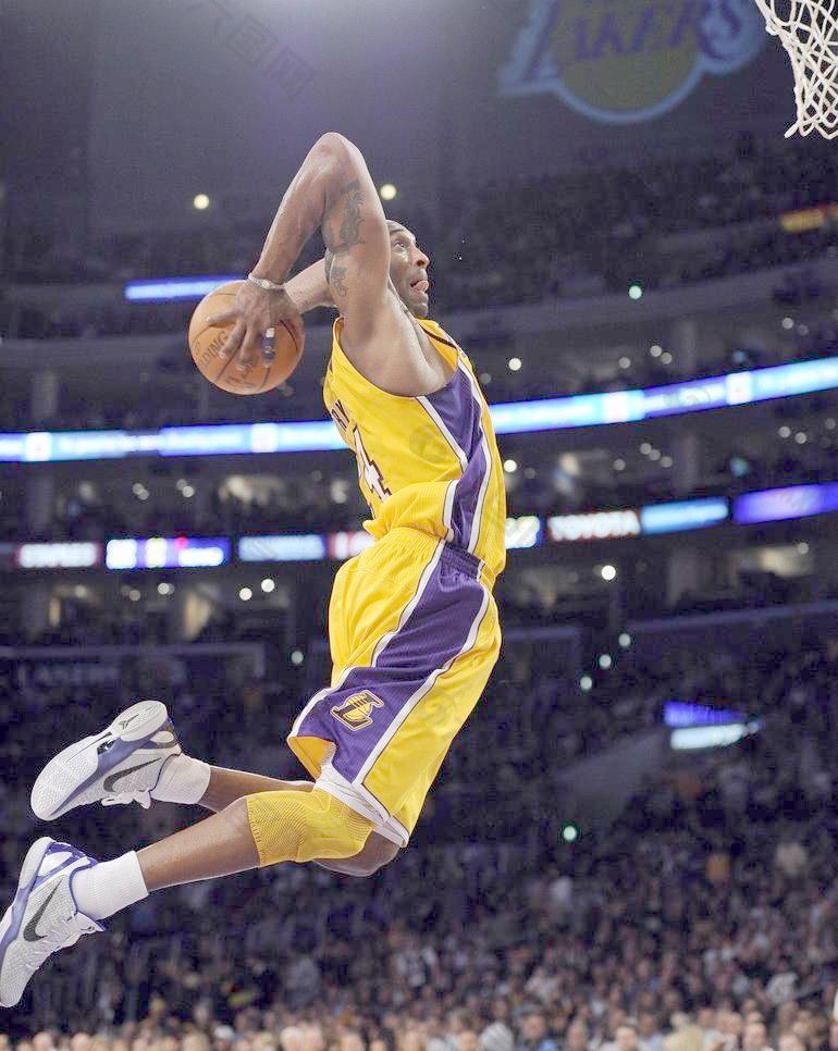 布冯谈意大利足球：我们从小就注重成绩，现在要回归技术训练（布冯：意大利足球从小偏重成绩，如今该重拾技术训练）