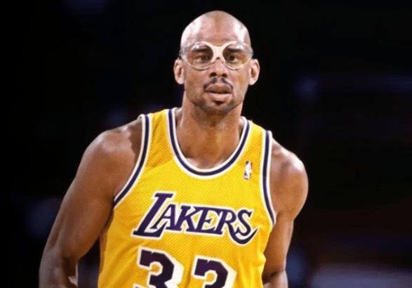 日本11月大名单：远藤航领衔，北野飒太等三名球员首次入选（日本队11月名单公布：远藤航领军，北野飒太等三人首度入围）