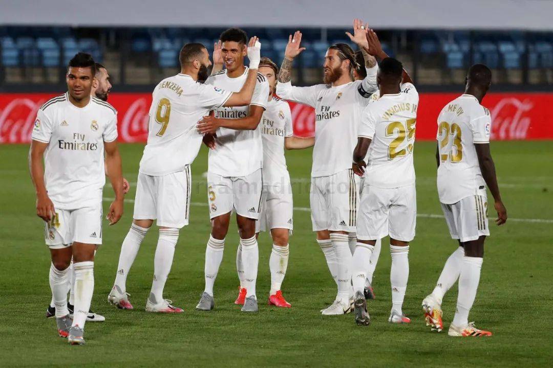 亚精英赛战报：路易斯中柱、荒木隼人制胜球，广岛1-0申花（亚精英赛：荒木隼人制胜、路易斯中柱，广岛1-0力克申花）