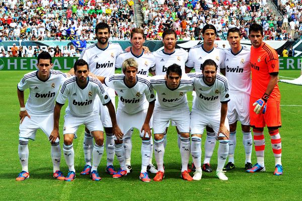 欧冠：巴黎2-1战胜曼联（欧冠：巴黎2比1力克曼联）