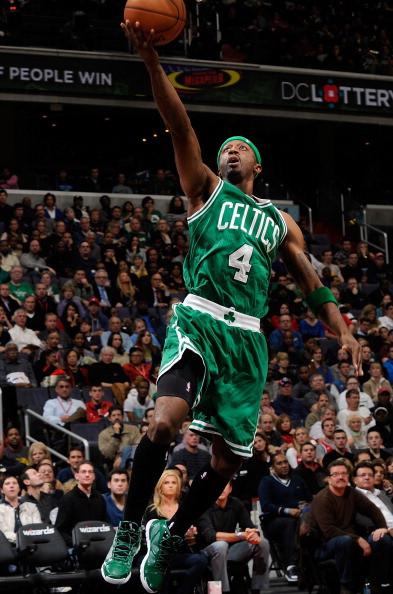 赫迪拉：拜仁从下半场开始就在拖延时间，这不是公平竞赛精神（赫迪拉批评拜仁：下半场起拖延时间，违背公平竞赛精神）